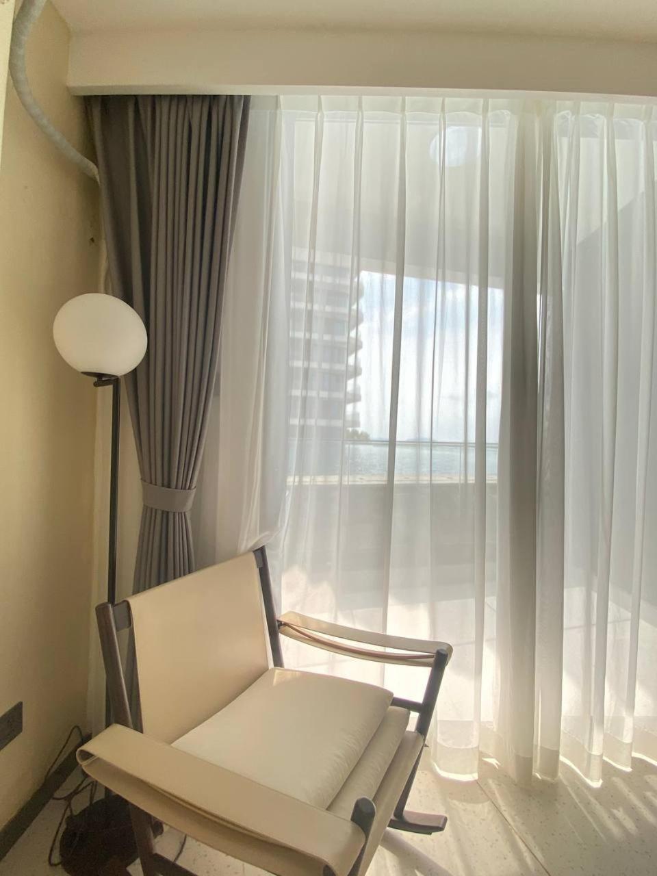 Ark Seaview Holiday Inn Sihanoukville Exterior foto